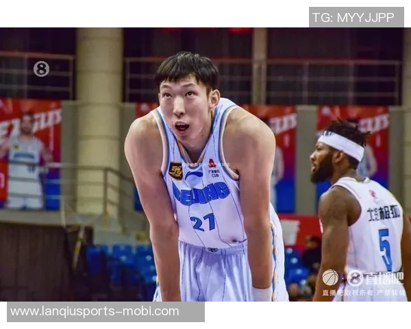 媒体人建议北京队合理分配周琦负担以应对漫长赛季疲惫挑战